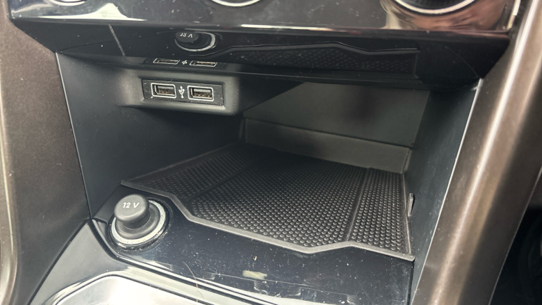 Volkswagen T-Roc 1.0 TSI SE 5dr Petrol Hatchback